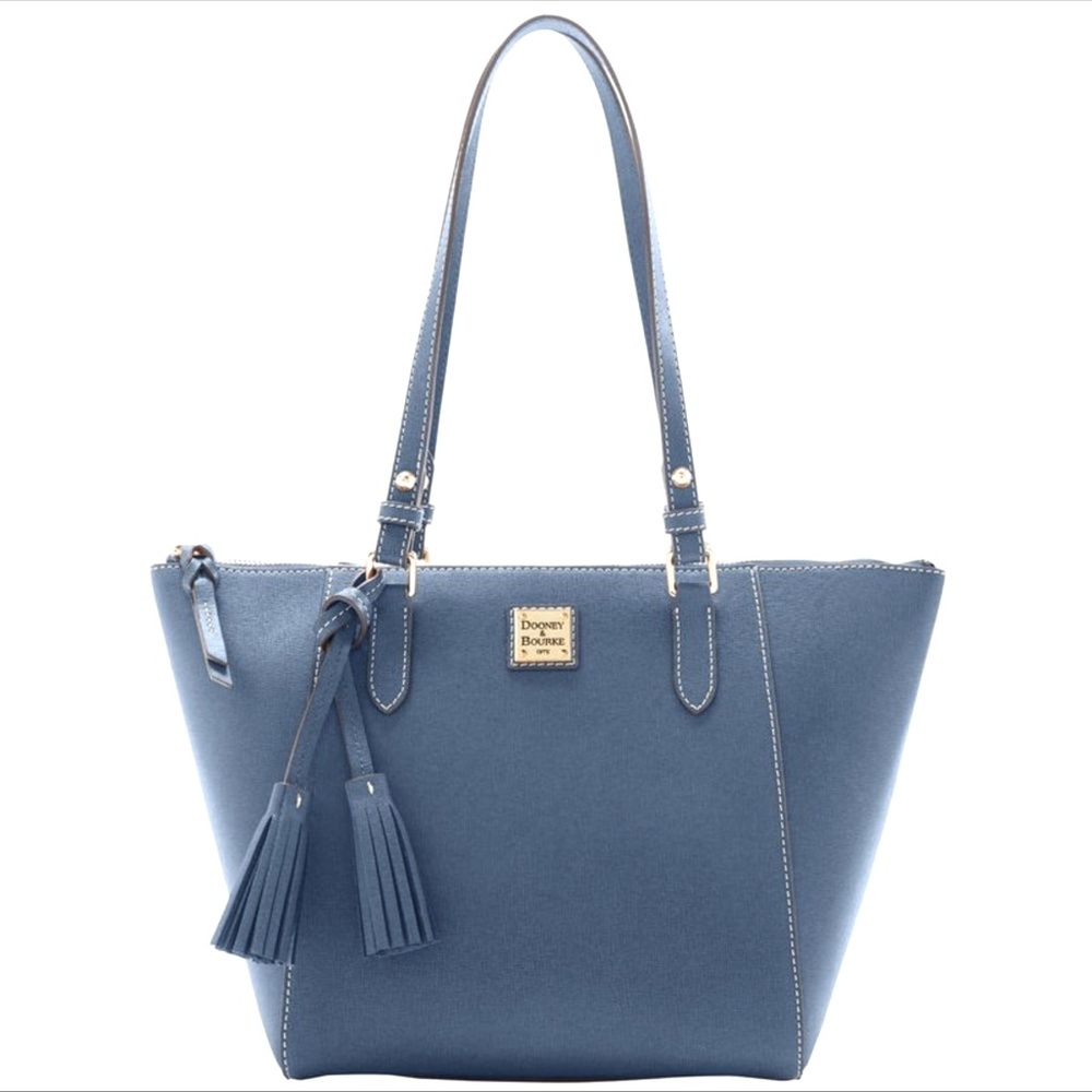 Dooney Bourke shoulder bag, size large gray color